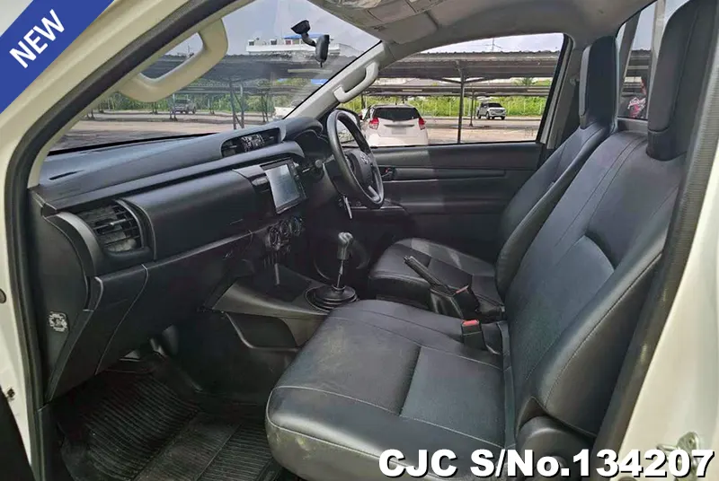 2022 Toyota / Hilux / Revo Stock No. 134207