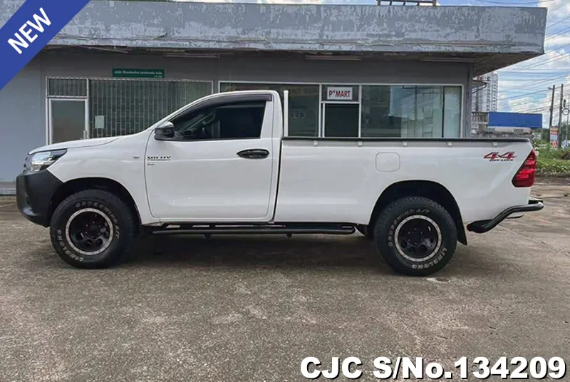2017 Toyota / Hilux / Revo Stock No. 134209