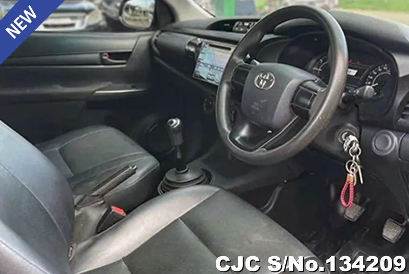 2017 Toyota / Hilux / Revo Stock No. 134209