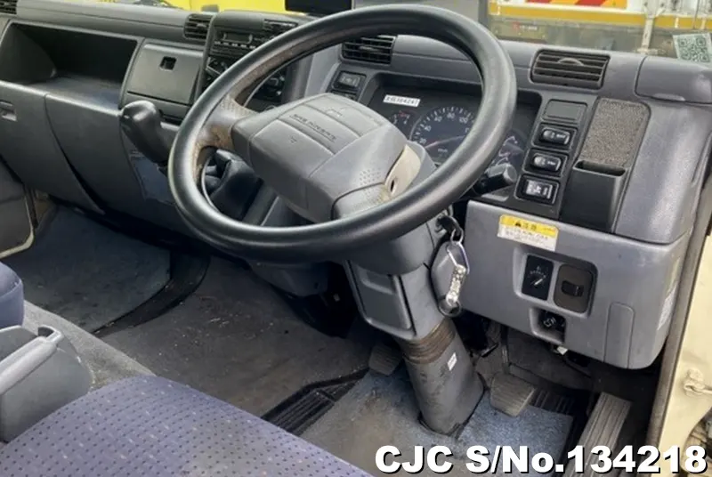 2005 Mitsubishi / Canter Stock No. 134218