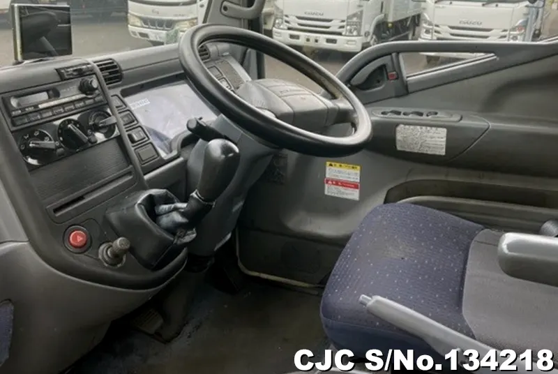 2005 Mitsubishi / Canter Stock No. 134218