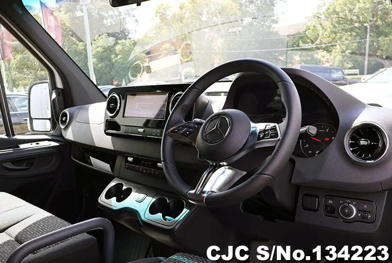 2025 Mercedes Benz / Sprinter Stock No. 134223