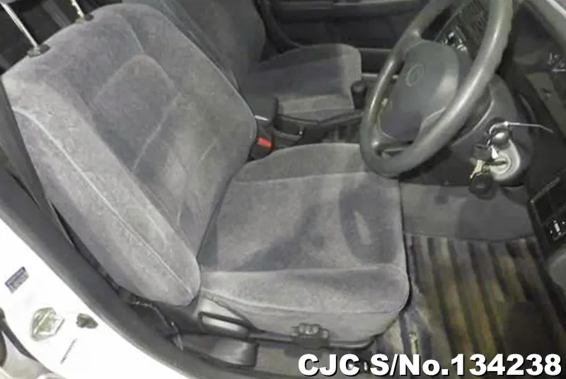 2001 Toyota / Carina Stock No. 134238