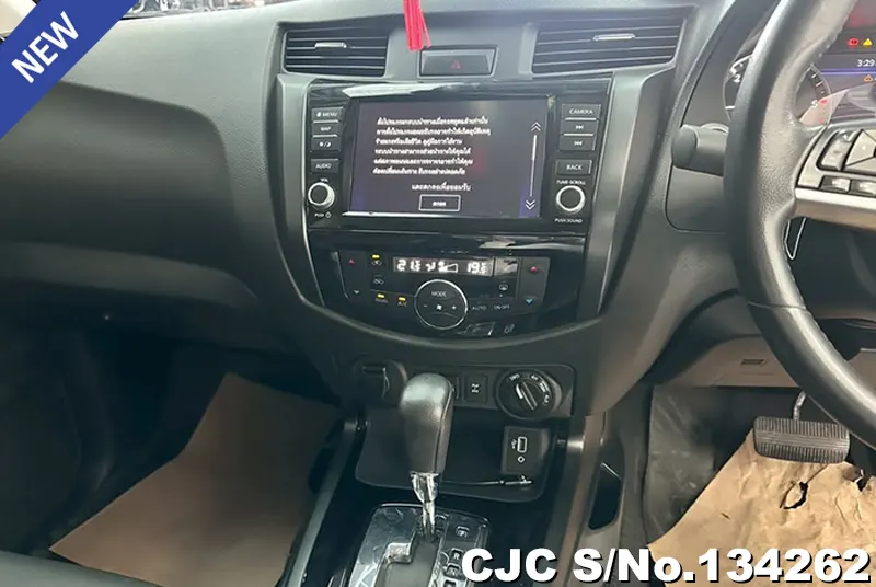 2022 Nissan / Navara Stock No. 134262