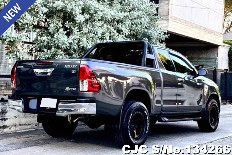 2019 Toyota / Hilux / Revo Stock No. 134266