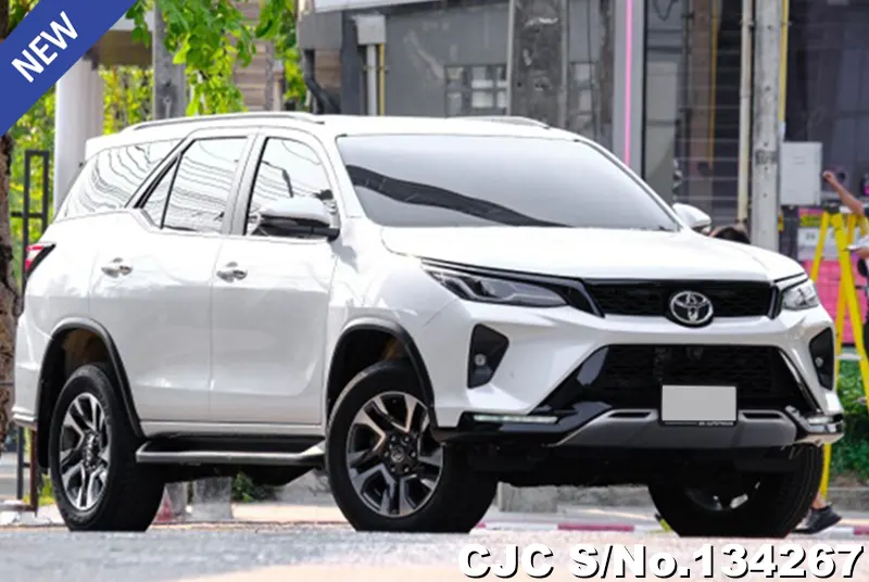 2022 Toyota / Fortuner Stock No. 134267