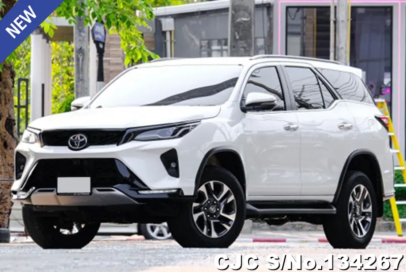 2022 Toyota / Fortuner Stock No. 134267