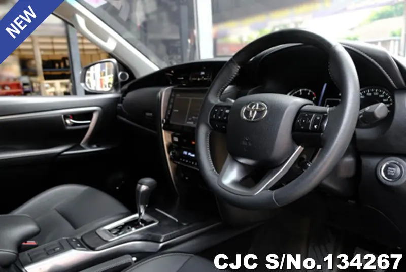 2022 Toyota / Fortuner Stock No. 134267