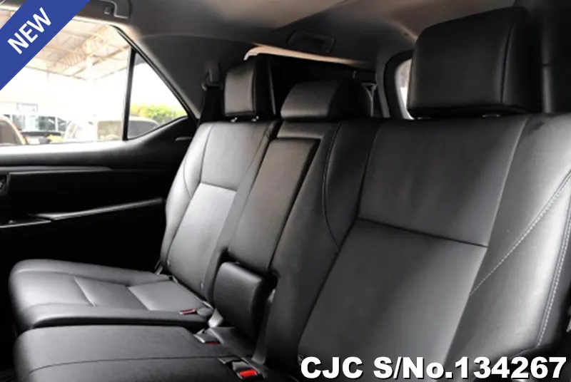 2022 Toyota / Fortuner Stock No. 134267