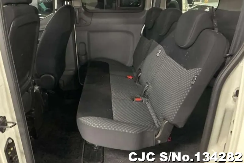 2017 Nissan / NV200 Stock No. 134282