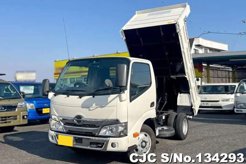 2025 Hino / Dutro Stock No. 134293