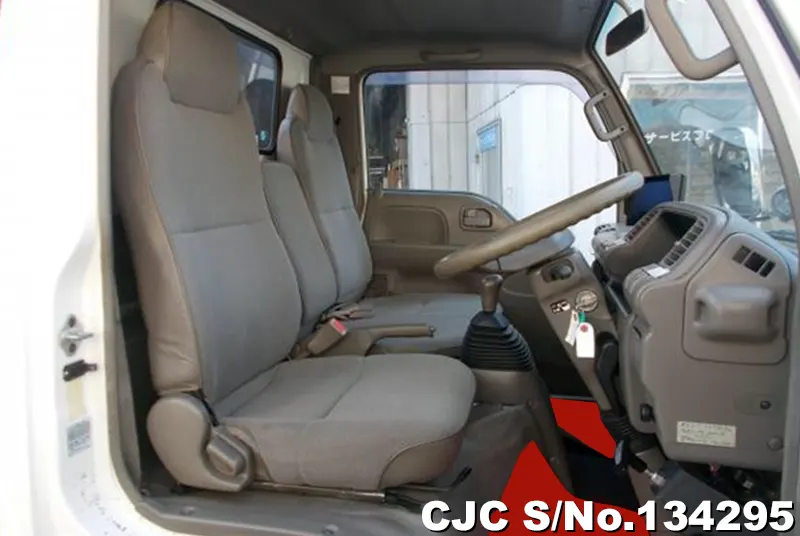 1993 Isuzu / Elf Stock No. 134295