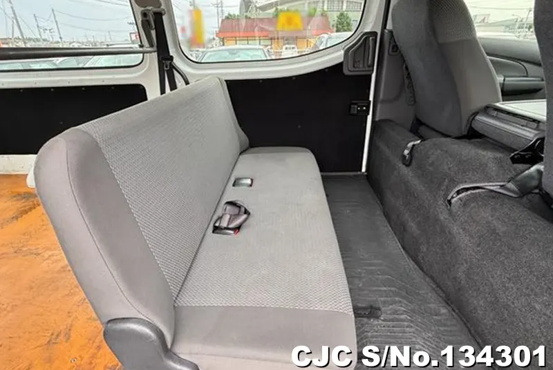 2019 Nissan / Caravan Stock No. 134301