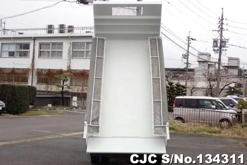 2009 Mitsubishi / Canter Stock No. 134311