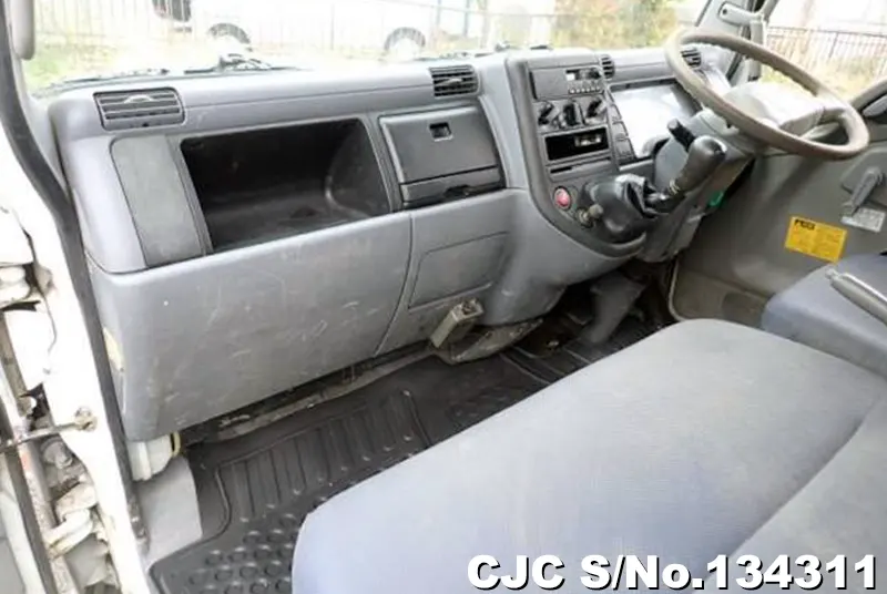 2009 Mitsubishi / Canter Stock No. 134311