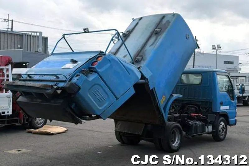 2004 Isuzu / Elf Stock No. 134312