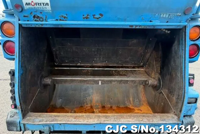 2004 Isuzu / Elf Stock No. 134312