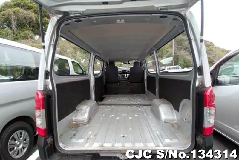 2020 Nissan / Caravan Stock No. 134314