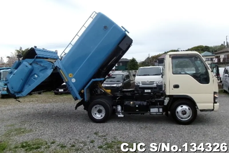 2005 Isuzu / Elf Stock No. 134326
