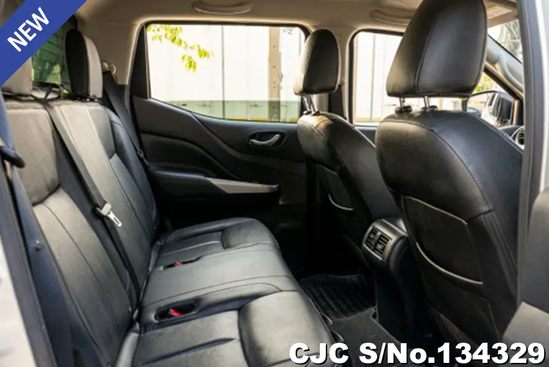 Nissan Navara in Silver for Sale Image 7