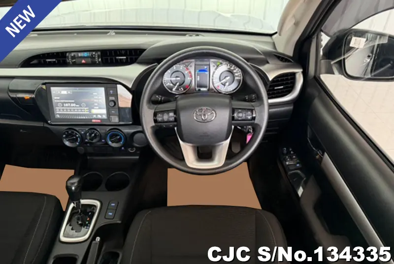 Toyota Hilux in Gray for Sale Image 10