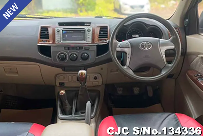 2012 Toyota / Hilux / Revo Stock No. 134336