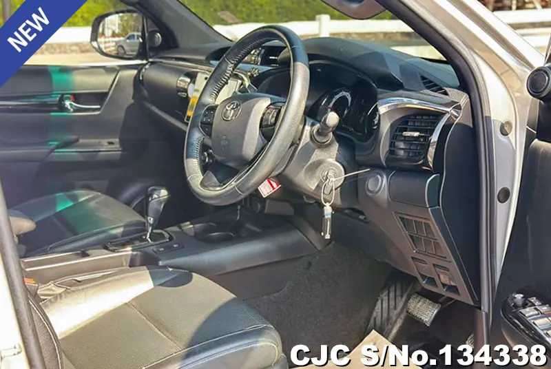 2019 Toyota / Hilux / Revo Rocco Stock No. 134338