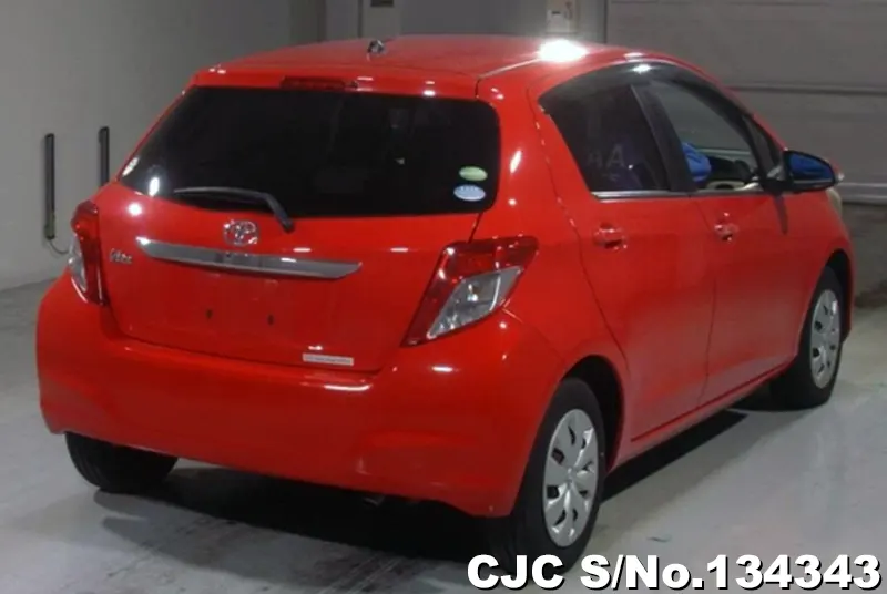 2013 Toyota / Vitz Stock No. 134343