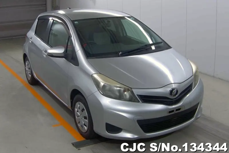 2011 Toyota / Vitz Stock No. 134344