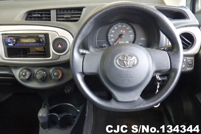 2011 Toyota / Vitz Stock No. 134344