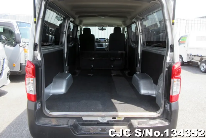 2019 Nissan / Caravan Stock No. 134352