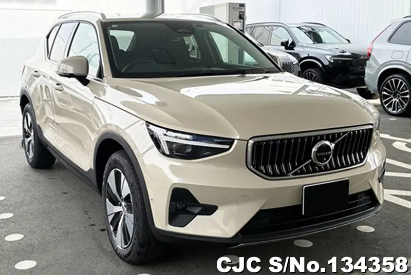 2025 Volvo / XC40 Stock No. 134358