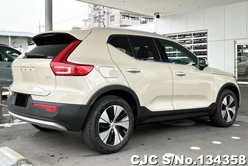2025 Volvo / XC40 Stock No. 134358