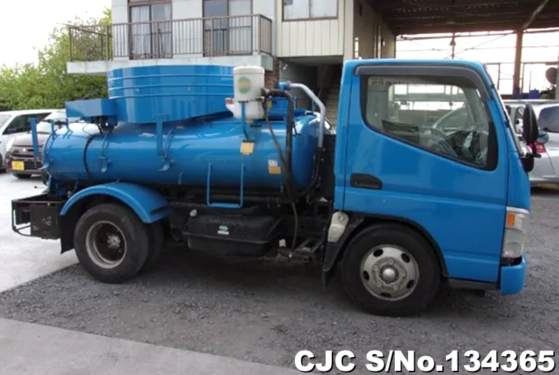 2004 Mitsubishi / Canter Stock No. 134365