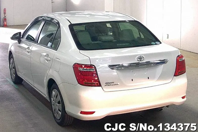 2017 Toyota / Corolla Axio Stock No. 134375