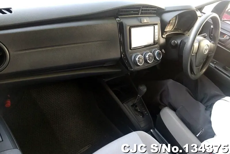 2017 Toyota / Corolla Axio Stock No. 134375