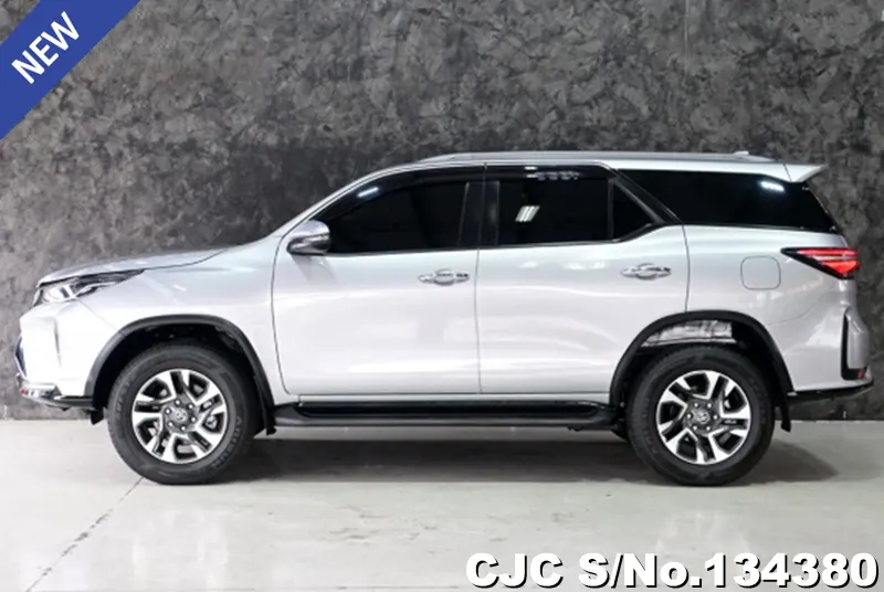 2023 Toyota / Fortuner Stock No. 134380