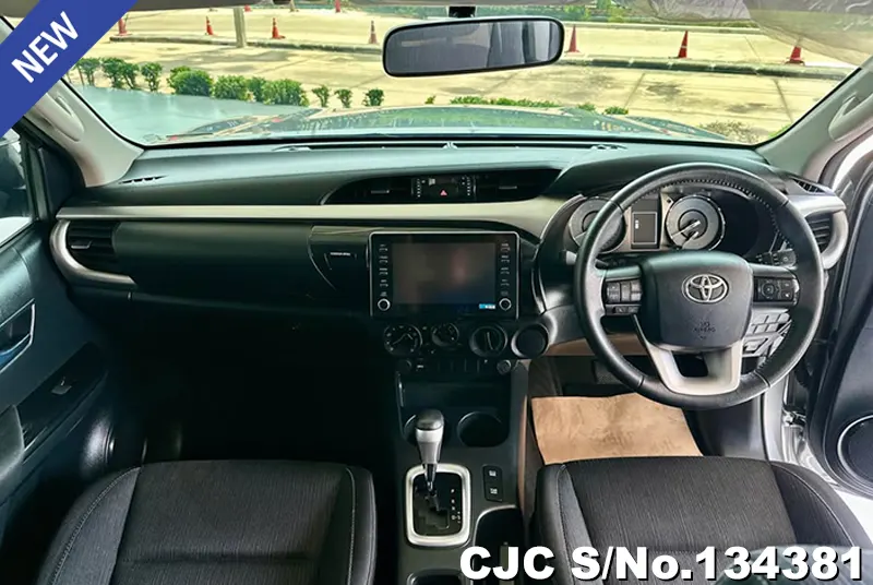 2021 Toyota / Hilux / Revo Stock No. 134381
