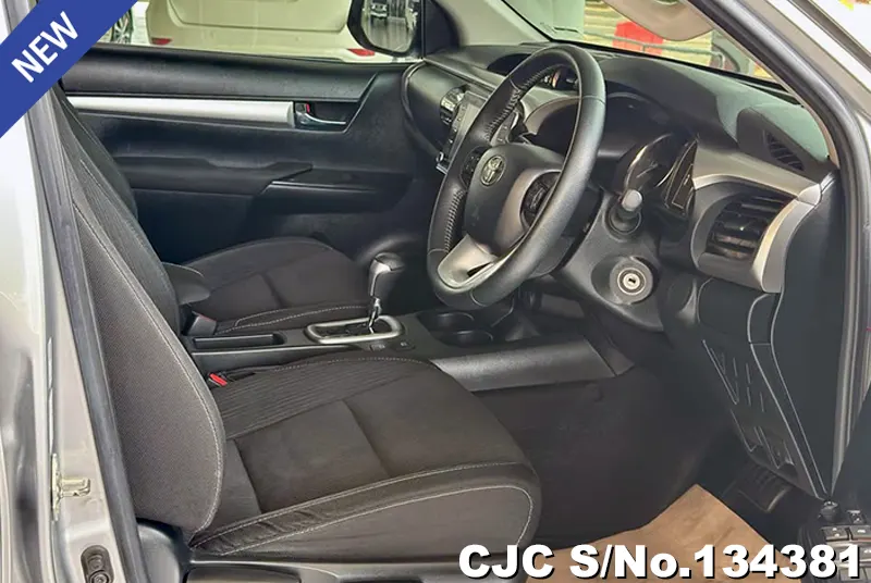 2021 Toyota / Hilux / Revo Stock No. 134381