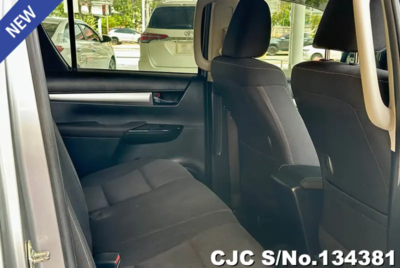 2021 Toyota / Hilux / Revo Stock No. 134381