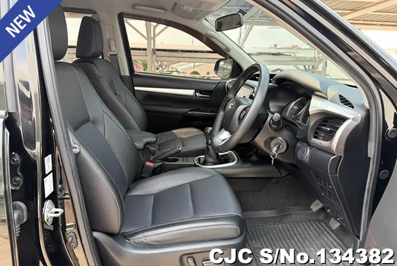 2022 Toyota / Hilux / Revo Stock No. 134382