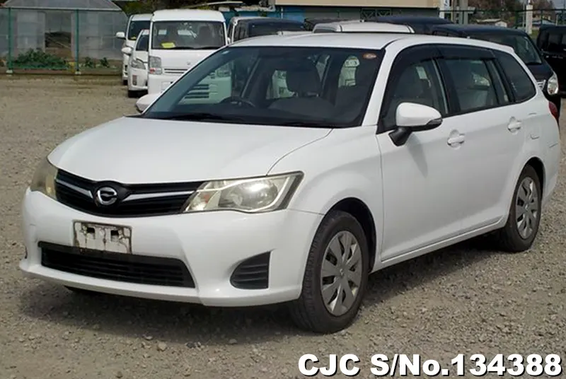 2013 Toyota / Corolla Fielder Stock No. 134388