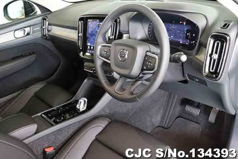 2025 Volvo / XC40 Stock No. 134393