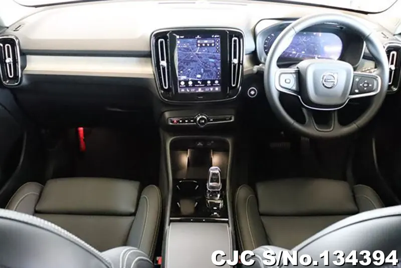 2025 Volvo / XC40 Stock No. 134394