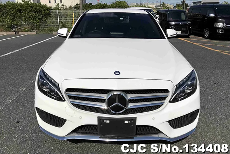 Mercedes Benz C Class in White for Sale Image 4