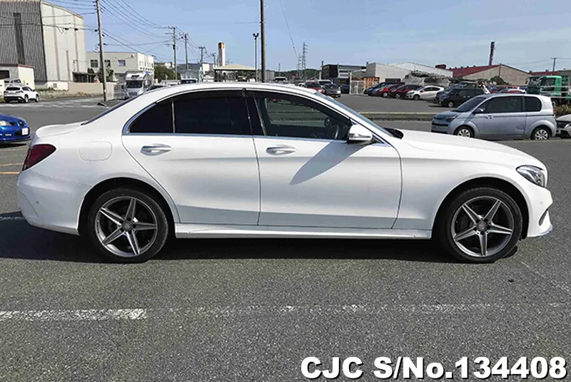Mercedes Benz C Class in White for Sale Image 6