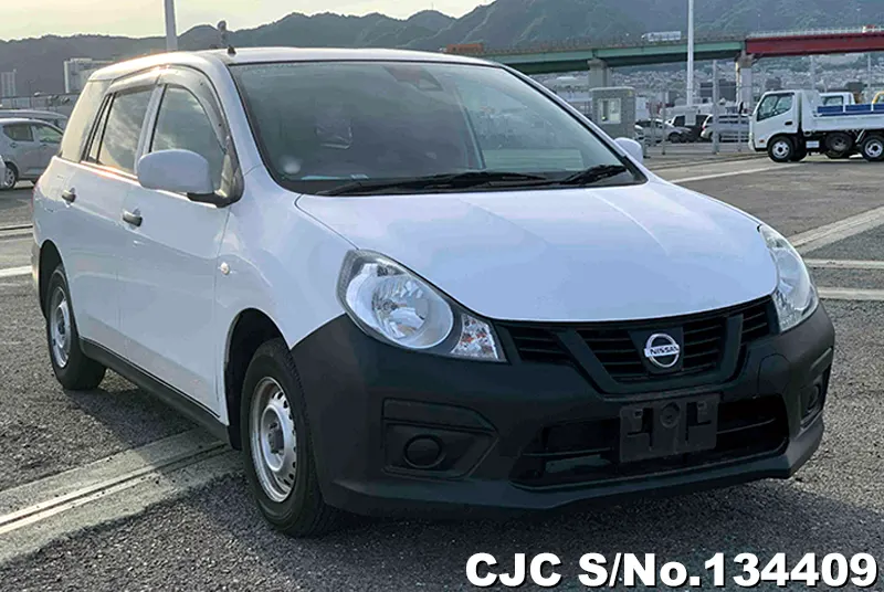 Nissan AD Van
