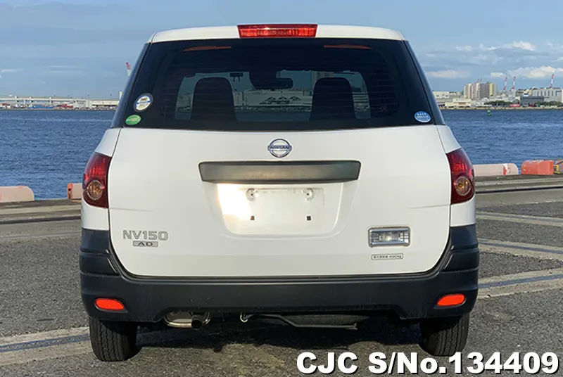 Nissan AD Van in White for Sale Image 5