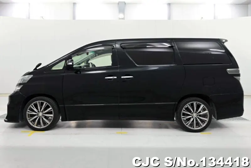 2013 Toyota / Vellfire Stock No. 134418