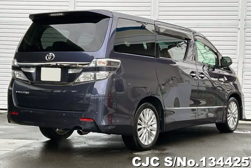 2013 Toyota / Vellfire Stock No. 134425